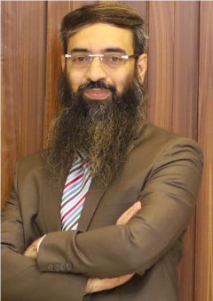 Dr. Muhammad Waqar Aziz (HOD Engineering Technology, Professor)